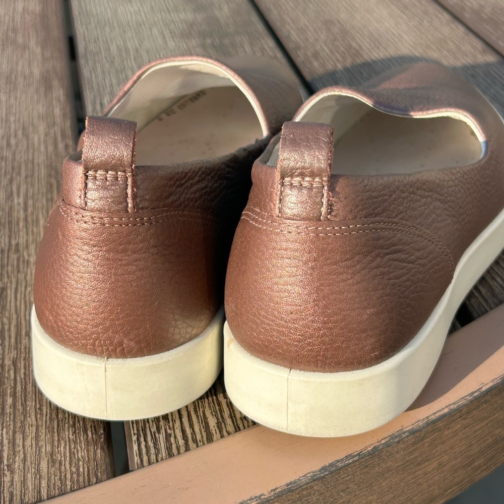 Ecco Women's Gillian Deep Taupe/Bronze Pebbled Leather Slip-On Flats    Size 11 - Picture 9 of 12